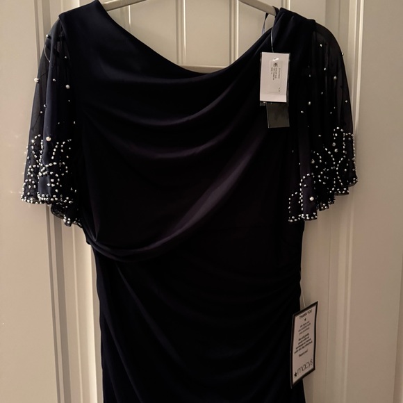 Betsy & Adam Navy Beaded Sleeve Maxi Gown - Picture 4 of 7